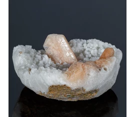 Ásvány lelőhely szerint